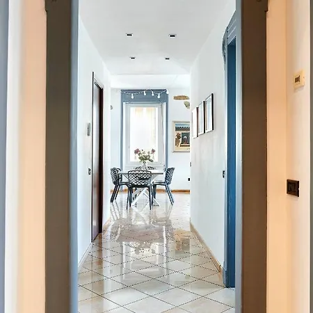 Anna Home Bergamo Deluxe Apartment