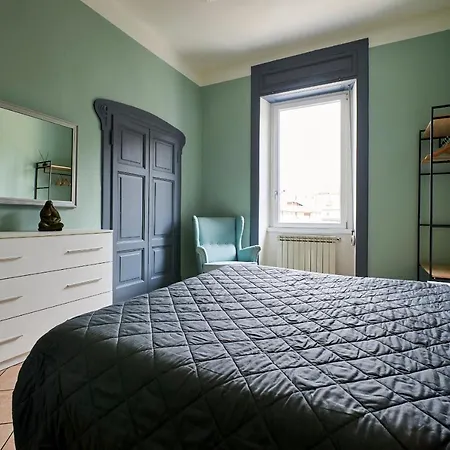 Anna Home Bergamo Deluxe Apartment *